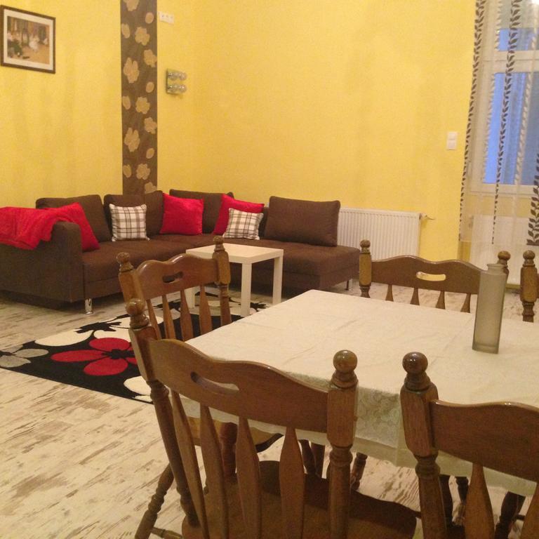 King Residences Apartman *